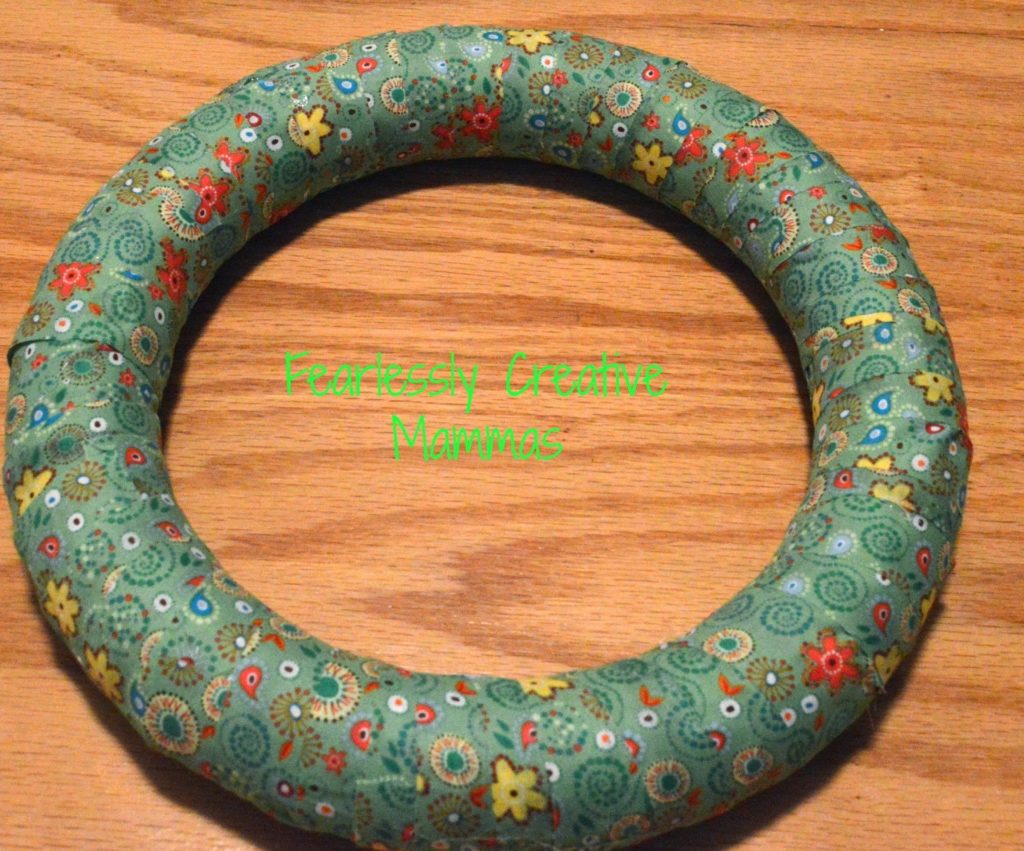 DIY Flower Wreath from Fearlessly Creative Mama as seen on Juggling Act Mama