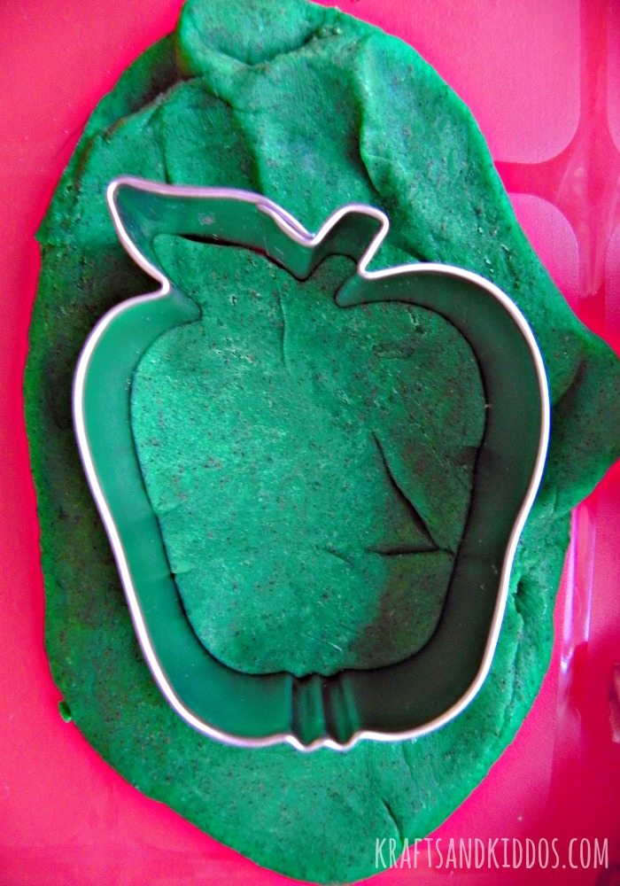apple pie scented play dough by krafts and kiddos