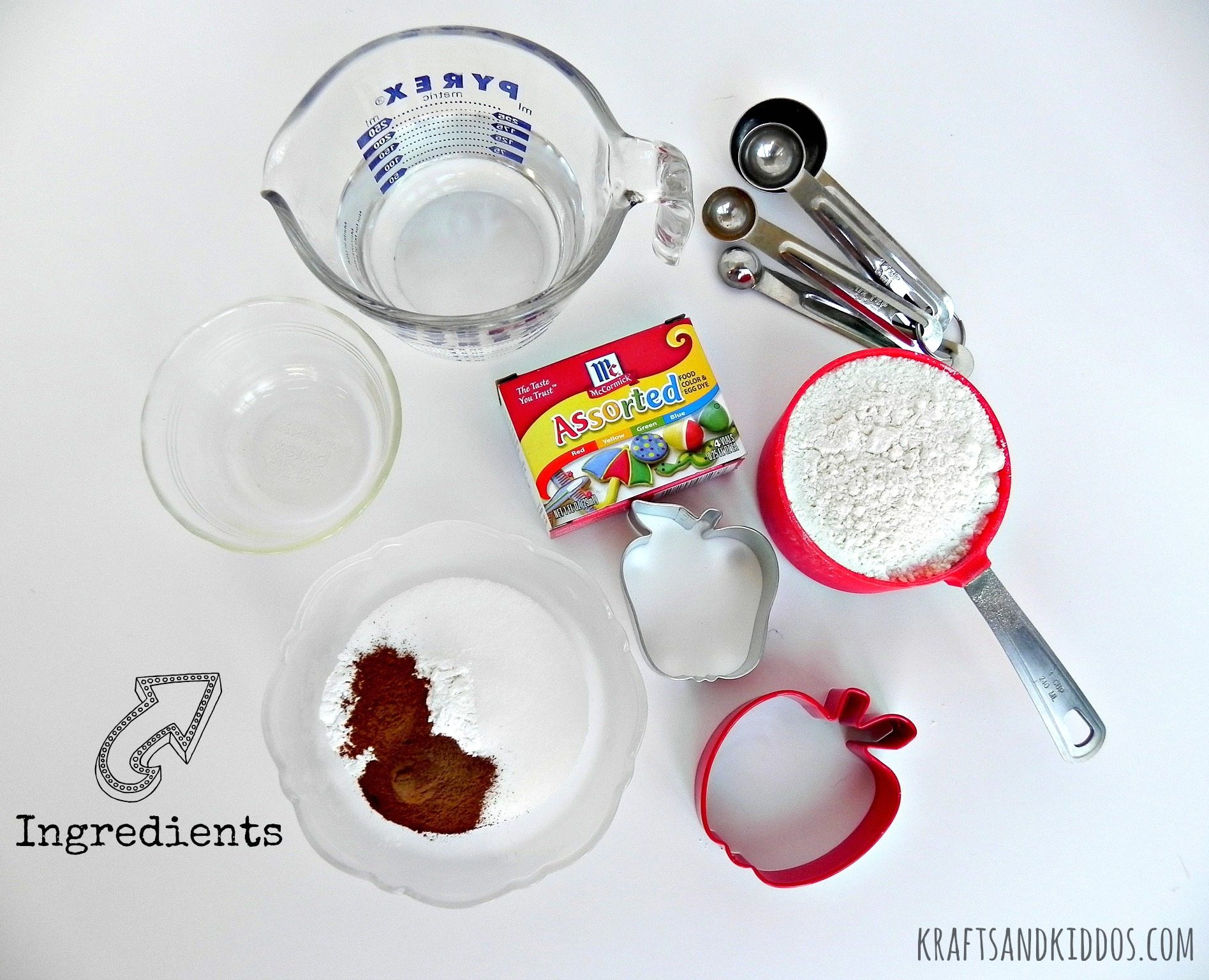 apple pie scented play dough by krafts and kiddos