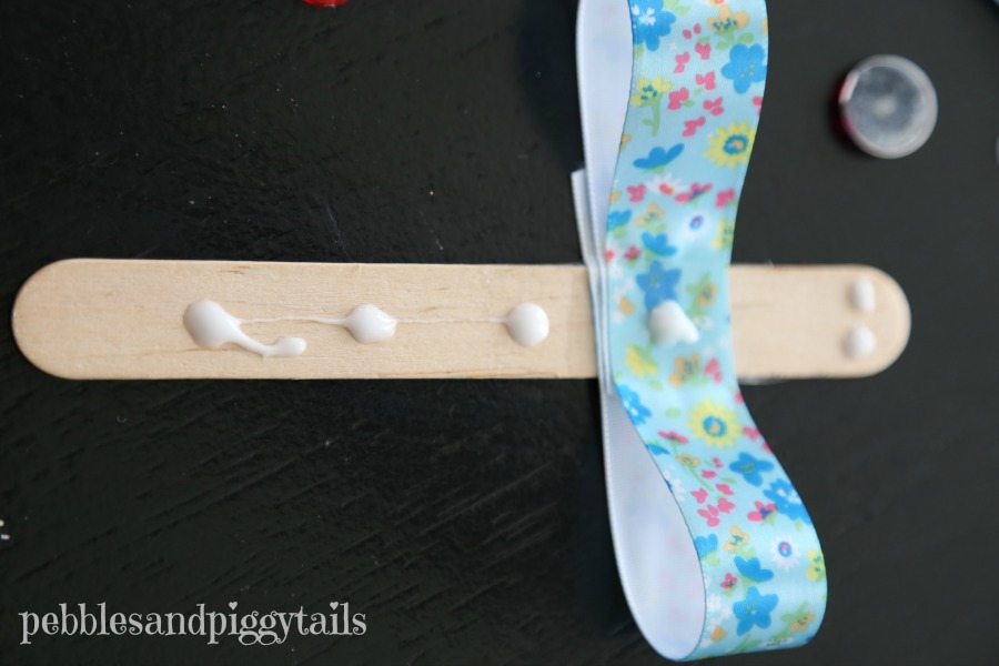 Easy Dragonfly craft for kids