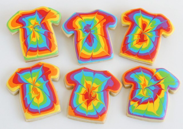 Tye Dye T Shirt cookies.