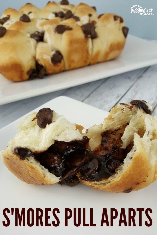 S'Mores Pull Aparts with Rhodes Bread frozen dinner rolls via Juggling Act Mama #sp