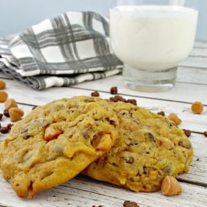 Pumpkin Butterscotch Chocolate Chip Cookies #sponsored #BakeHolidayGoodness