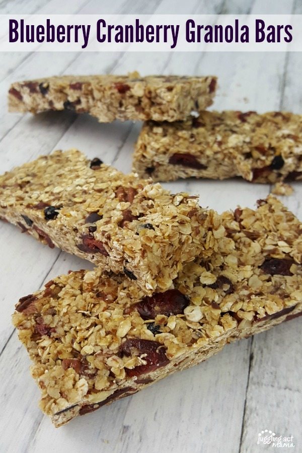 Blueberry Cranberry Granola Bars #ad #snackwithbarleans