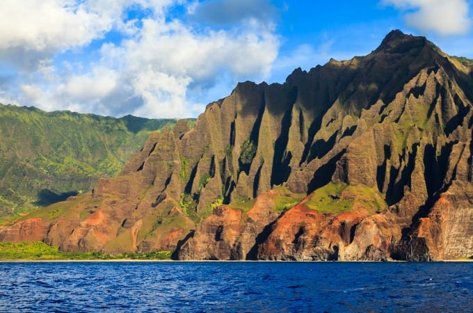Amazing rugged mountains along the Na Pali coast of Kauai, Hawaii Islands.