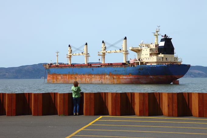 What to do in Astoria Oregon - watch the Barges navigate the Columbia River