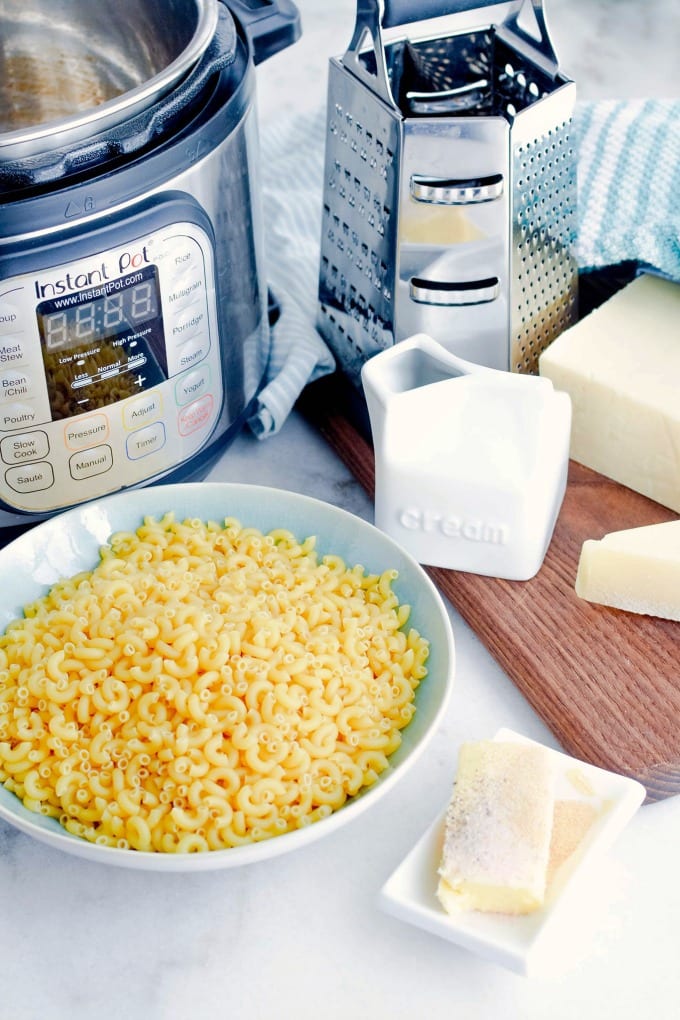 Ingredients to make the best Instant Pot Mac and Cheese recipe