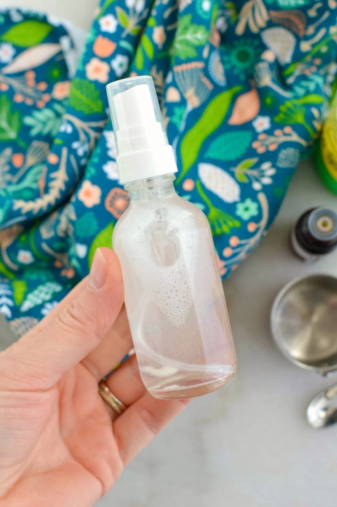 How to Make Homemade Hand Sanitizer 