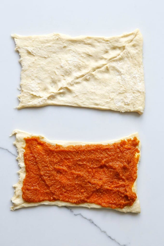How to make Pumpkin spice puff pastry twists.