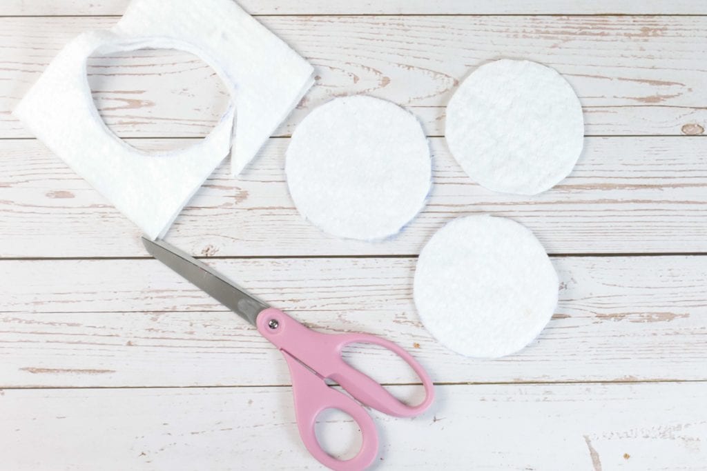 Mason Jar Lid Coasters DIY project with Insul-Brite for a Double-Sided Coffee Coaster:
step by step instructions for making with mason jar lids, paint, fabric, and cork.