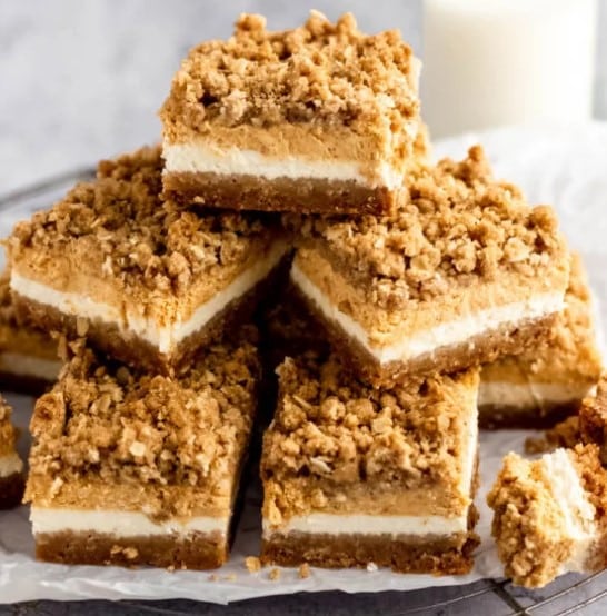 Pumpkin Cheesecake Streusel Bars 