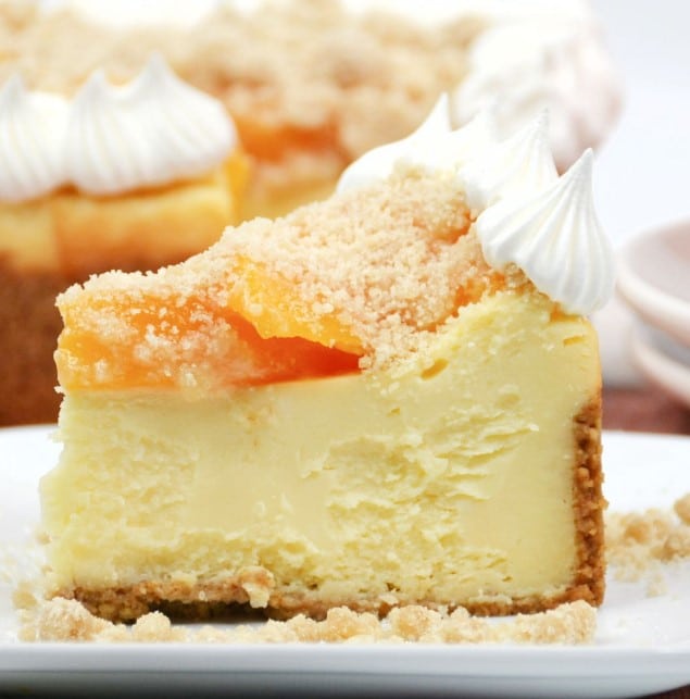 Peach Cobbler Cheesecake | Everyday Eileen.