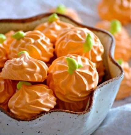 Pumpkin Spice Meringue Pumpkins in a bowl.