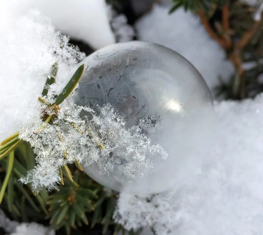How to Make Frozen Bubbles.
